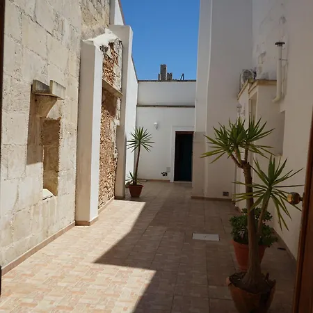 Apartment Dimora Santa Lucia *